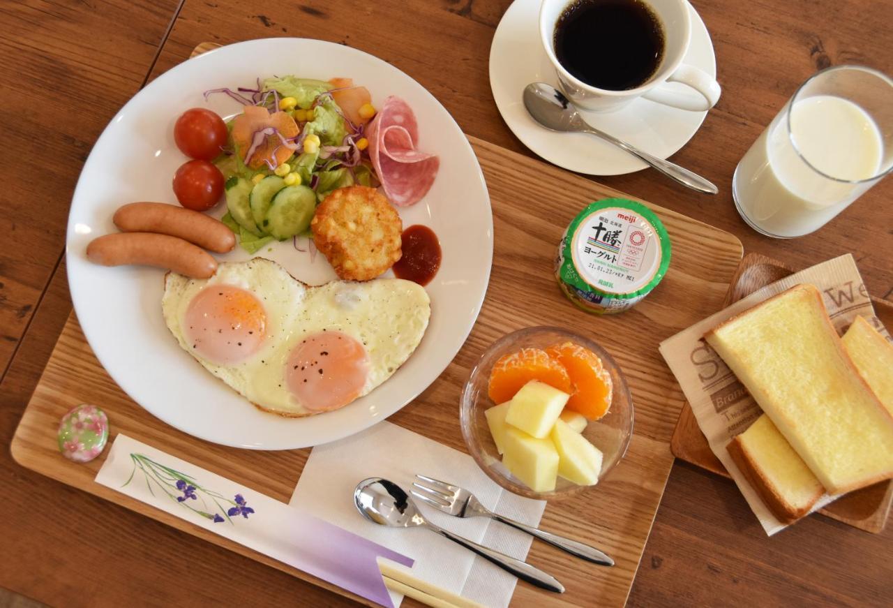 Hotel Hanafuji Inn Nakafurano Dış mekan fotoğraf