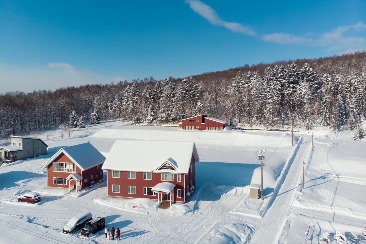 Hotel Hanafuji Inn Nakafurano Dış mekan fotoğraf