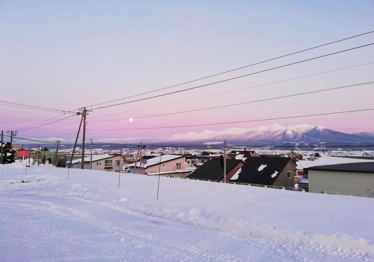 Hotel Hanafuji Inn Nakafurano Dış mekan fotoğraf